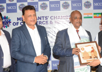 ‘हम कपास, चाय, तिलहन, बागवानी और फूलों की खेती जैसी व्यावसायिक खेती में निवेश की तलाश में हैं’ : एच.ई.एम. एम्बुलो