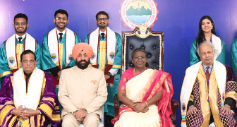 राष्ट्रपति ने एम्स ऋषिकेश के चौथे दीक्षांत समारोह में भाग लिया