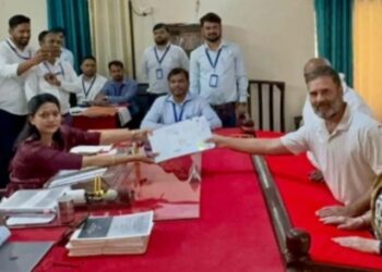 राहुल गांधी पर 18 क्रिमिनल केस, 20 साल में 40 गुना बढ़ी संपत्ति