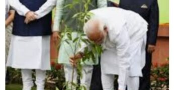 PM MODI ने की ‘एक पेड़ माँ के नाम’ अभियान की शुरुआत