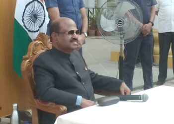 राज्यपाल ने सीएम को पत्र ल‍िखकर पूछा ह‍िंसा के कथित पीड़ितों को राजभवन में प्रवेश से क्‍यों रोका गया?