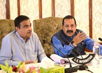 जम्मू-कश्मीर में महत्वपूर्ण सड़क परियोजनाओं को दी गयी स्वीकृति : केंद्रीय मंत्री डॉ. जितेंद्र सिंह