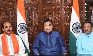 Nitin Gadkari ने संभाला Ministry of Road Transport and Highways का कार्यभार