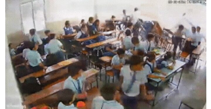 गुजरात में एक स्कूल कक्षा की दीवार गिरने से एक छात्र हुआ घायल