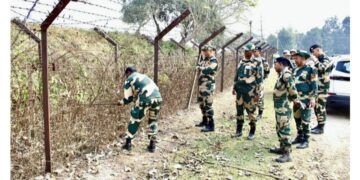 BSF ने किया BHARAT-BANGLADESH सीमा पर हाई अलर्ट जारी