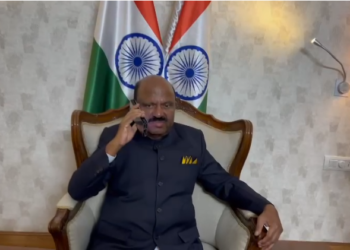 राज्यपाल बोस ने 03322001641 और 92890 10682 नंबरों के साथ खोला एक मोबाइल कंट्रोल रूम