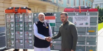 PM MODI ने यूक्रेन को सौंपे चिकित्सा सहायता के BHISHM क्यूब , ज़ेलेंस्की को दिया भारत आने का न्‍यौता