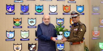 नक्सलवाद से निपटने, पूर्वोत्तर राज्यों और जम्मू एवं कश्मीर में शांति और स्थिरता बहाल करने में CRPF ने किया सराहनीय कार्य : अमित शाह