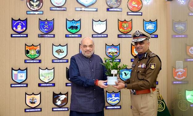 नक्सलवाद से निपटने, पूर्वोत्तर राज्यों और जम्मू एवं कश्मीर में शांति और स्थिरता बहाल करने में CRPF ने किया सराहनीय कार्य : अमित शाह