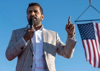 भारतवंशी काश पटेल को Donald Trump ने बनाया जांच एजेंसी FBI का डायरेक्टर