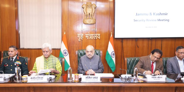 जल्द ‘आतंकमुक्त जम्मू और कश्मीर’ के लक्ष्य को करेंगे प्राप्त : अमित शाह