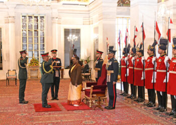 राष्ट्रपति ने जनरल अशोक राज सिगडेल को भारतीय सेना के जनरल की मानद रैंक प्रदान की