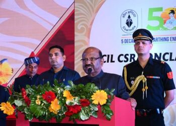 हम एक परिवर्तनकारी युग में जी रहे हैं और हमें सीमाओं से परे देखना होगा : राज्यपाल