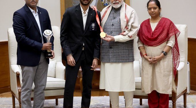 हर एथलीट की सफलता में उसके माता-पिता की होती है अहम भूमिका : पीएम मोदी