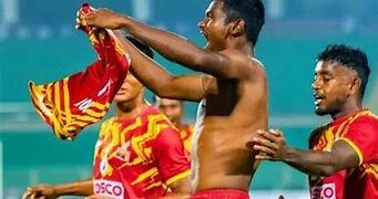 बंगाल ने 33वीं बार जीती संतोष ट्रॉफी, राज्‍यपाल बोस ने दी बधाईं कहा यह बंगाल के ल‍िए नव वर्ष का उपहार