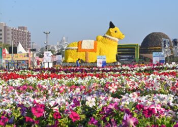 प्रधानमंत्री ने अहमदाबाद अंतर्राष्ट्रीय पुष्प प्रदर्शनी की झलकियां कीं साझा, लि‍खा : इस तरह के शो पर्यावरण संरक्षण के बारे में जागरूकता को करते हैं प्रेरित