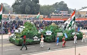 Republic Day Parade 2025 :  ‘स्वर्णिम भारत: विरासत और विकास’ विषय पर 16 राज्यों/केंद्र शासित प्रदेशों और 10 मंत्रालयों/विभागों की झांकियां उतरेंगी कर्तव्य पथ पर