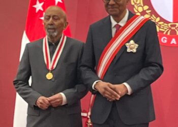 CII के पूर्व महानिदेशक तरुण दास को सिंगापुर ने मानद नागरिक पुरस्कार से किया सम्मानित