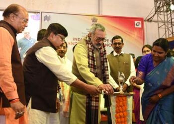 केंद्रीय मंत्री गिरिराज सिंह ने नादिया जिले के फुलिया में भारतीय हथकरघा प्रौद्योगिकी संस्थान के नए परिसर का किया उद्घाटन