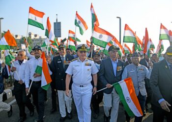 पूर्वी नौसेना कमान ने सशस्त्र बल भूतपूर्व सैनिक दिवस परेड का किया आयोजन