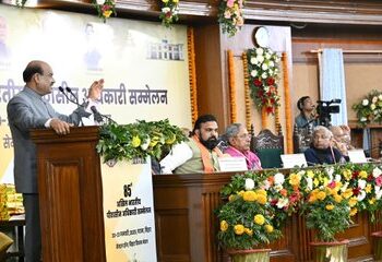 विधानमंडलों की बैठकों की घटती संख्या चिंता का विषय : ओम बिरला