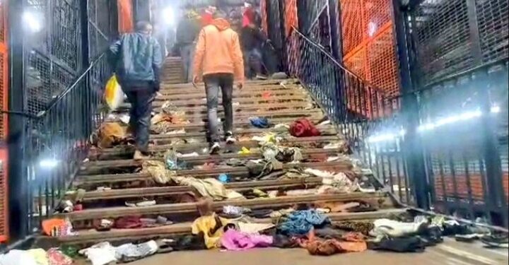 नई दिल्ली रेलवे स्टेशन पर हुए हादसे में 3 बच्चों समेत 15 लोगों की मौत हो गई, 10 अन्य घायल हैं: मुख्य आकस्मिक चिकित्सा अधिकारी, LNJP अस्पताल