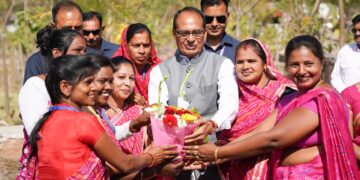 विकसित भारत बनाने में बहनों का योगदान होगा : केंद्रीय मंत्री श्री चौहान