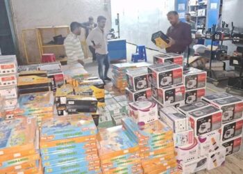 भारतीय मानक ब्यूरो ने ई-कॉमर्स कंपनियों पर कार्रवाई की तेज, गुणवत्ता नियंत्रण आदेशों का उल्लंघन करते हुए पाए गए घटिया उत्पाद