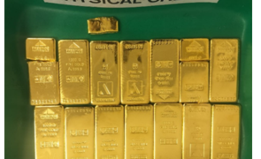 DRI ने बड़े सोना तस्करी रैकेट का किया भंडाफोड़, 12.56 करोड़ रुपये मूल्य का 14.2 किलोग्राम विदेशी सोना और 4.73 करोड़ रुपये मूल्य की अन्य संपत्ति की जब्त