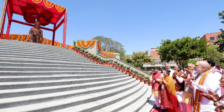 आज अग्रवाल समाज के जितने भी गोत्र हैं उनमें हर व्यक्ति उद्यमी है, देश को समर्पित है, सेवा करता है और देश के विकास में अपना योगदान देता है : अम‍ित शाह