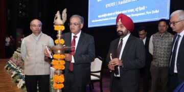Election Commission of India ने सभी CEO, DEO, ERO को नियमित रूप से राजनीतिक दलों की बैठकें आयोजित करने और वैधानिक ढांचे में मुद्दों को हल करने का दिया निर्देश