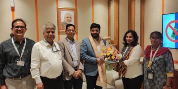 केंद्रीय नागरिक उड्डयन एवं सहकारिता राज्य मंत्री मोहोल मुरलीधर ने कोलकाता एयरपोर्ट का किया दौरा