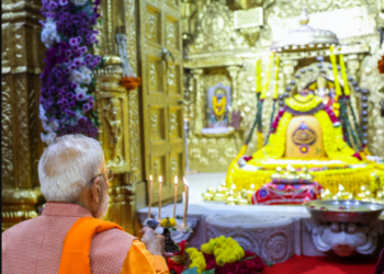 प्रधानमंत्री मोदी ने प्रथम ज्योतिर्लिंग श्री सोमनाथ मंद‍िर में की पूजा-अर्चना