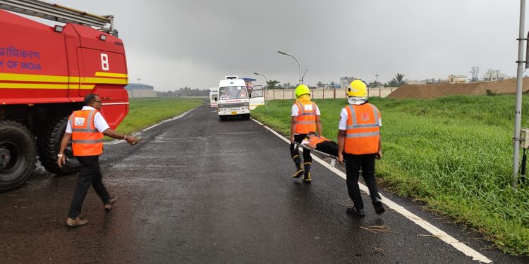 Hot Fire Drill Conducted at Kolkata Airport : कोलकाता हवाई अड्डे पर हॉट फायर ड्रिल किया गया आयोजि‍त