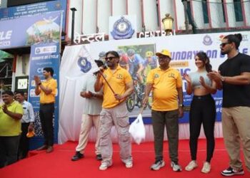 सुनील शेट्टी ने जीएसटी के 8 वर्ष पूरे होने के अवसर पर साइकिल अभ‍ियान में ल‍िया भाग, कहा- सम्‍पूर्ण स्‍वास्‍थ्‍य बीमारी से कहीं ज़्यादा सस्ता