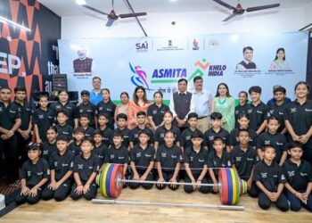 मनसुख मांडविया ने अस्मिता वेटलिफ्टिंग लीग का किया शुभारंभ