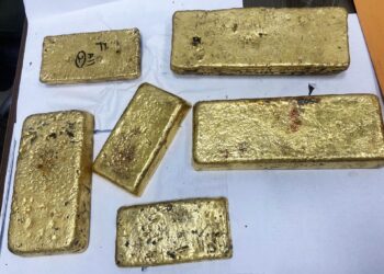 Surat International Airport पर 25.57 करोड़ रुपये मूल्य का 24.827 किलोग्राम सोना ज़ब्त, दो व्यक्ति गिरफ्तार