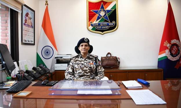 सोनाली मिश्रा, आईपीएस, ने रेलवे सुरक्षा बल के महानिदेशक का पदभार किया ग्रहण