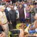 राज्यपाल डॉ. सी.वी. आनंद बोस पहुंचे दुर्गापुर स्थित सब्जी मंडी, पी चाय, जाना सब्जी विक्रेताओं का हाल