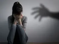 सोशल मीडिया के दोस्तों ने फिल्म में काम द‍िलाने के नाम पर मॉडल से किया दुष्कर्म
