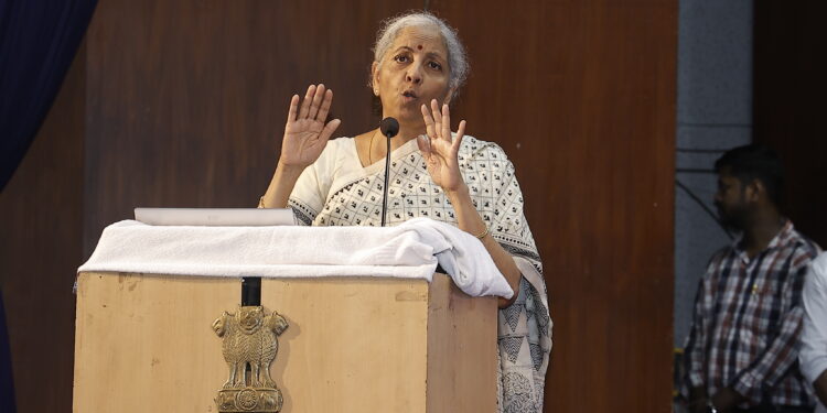 जीएसटी दर कटौती से राज्यों को होने वाले संभावित राजस्व नुकसान पर केंद्र नहीं देगा कोई मुआवजाः  सीतारमण