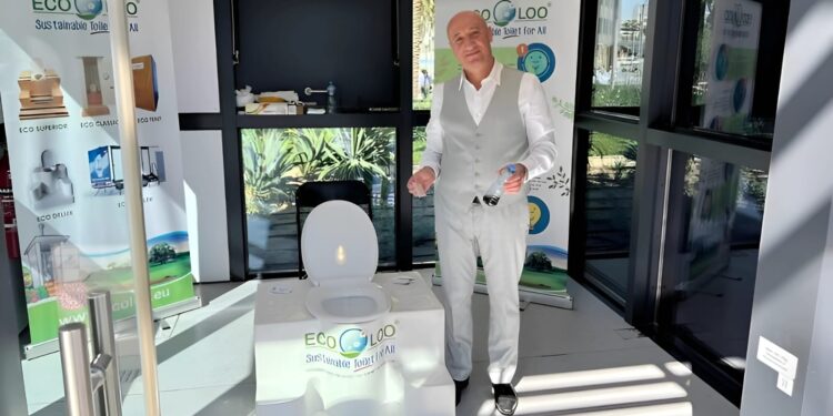 जल-संकट से जूझ रही दुनिया के लिए टिकाऊ स्वच्छता समाधान लेकर आया है ECOLOO