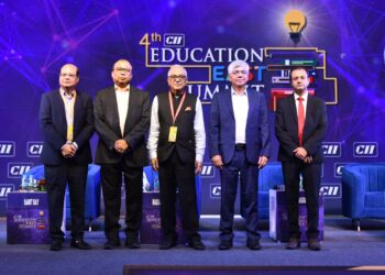 AICTE ने राष्ट्रीय शिक्षा नीति 2020 के कार्यान्वयन को गति देने के लिए उद्योग-अकादमिक क्षेत्र के बीच मज़बूत तालमेल का किया आह्वान