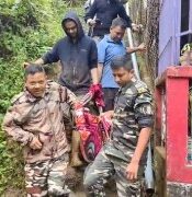 उत्तर बंगाल के दार्जिलिंग, कूचबिहार और अलीपुरद्वार जिलों के कुछ हिस्सों के लिए मौसम व‍िभाग ने जारी क‍ि‍या ‘रेड’ अलर्ट