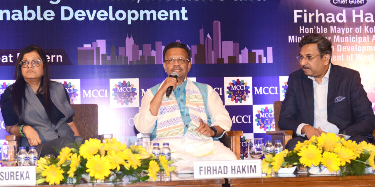 सरकार इको-फ्रेंडली रोड डेवलपमेंट पर कर रही है फोकस : मेयर फ‍िरहाद हकीम