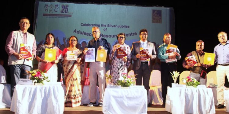 चाइल्ड इन नीड इंस्टीट्यूट ने एडोलसेंट रिसोर्स सेंटर के 25 वर्ष पूरे होने का मनाया उत्‍सव