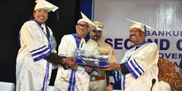 अपने भविष्य के लिए एक स्पष्ट दृष्टि विकसित करें छात्र : राज्‍यपाल बोस