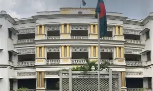 हिंदू समर्थक प्रदर्शनकारियों ने कोलकाता में बांग्लादेश उप उच्चायोग कार्यालय तक किया मार्च