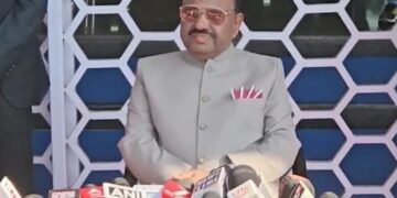 साल्टलेक स्टेडियम हंगामा : राज्यपाल ने घटनास्‍थल का किया दौरा, राज्‍य सरकार को स्टैंडर्ड ऑपरेटिंग प्रोसीजर बनाने की दी सलाह