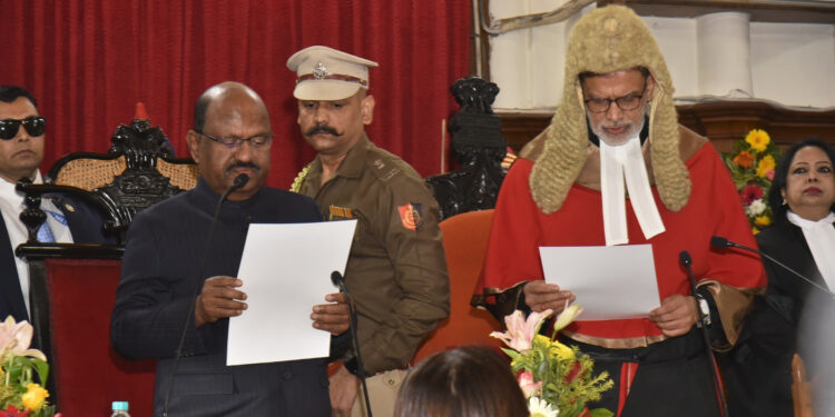 राज्‍यपाल बोस ने सुजॉय पॉल को कलकत्ता उच्च न्यायालय के मुख्य न्यायाधीश के रूप में द‍िलाई शपथ